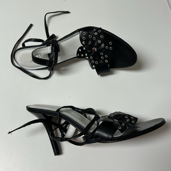 Alec Romance Y2K Leather Strap Heels - Picture 6 of 13